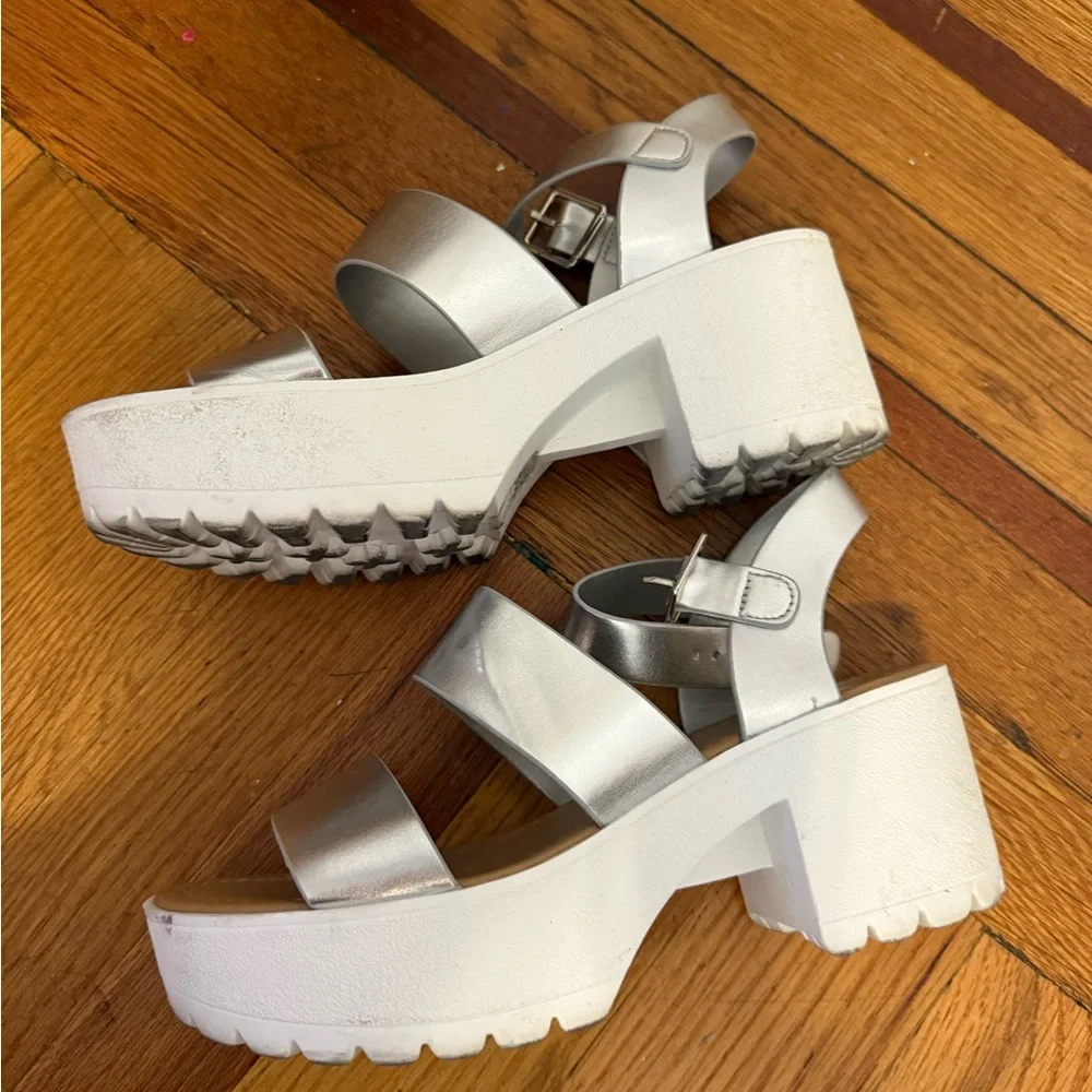 Soda Silver Strappy Sandals - Picture 2 of 6
